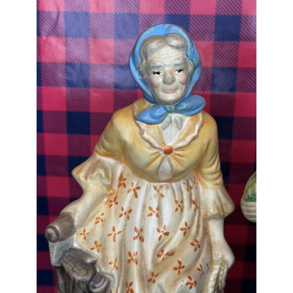 Set Of 2 Ceramic Figurines Old Man And Old Woman - Picture 4 of 11